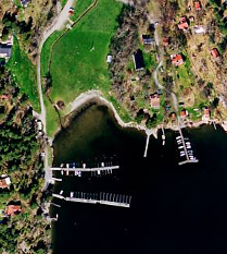 Flygfoto över båtplatserna